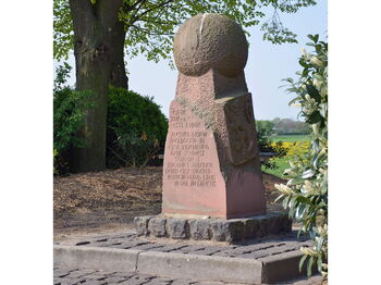 Ein Denkmal in Gangelt erinnert an den Karthographen Gerardus Mercator. Foto: Kreis Heinsberg