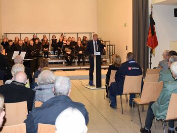 Allgemeiner Vertreter Philipp Schneider sprach während der Gedenkveranstaltung in Geilenkirchen. Foto: Kreis Heinsberg