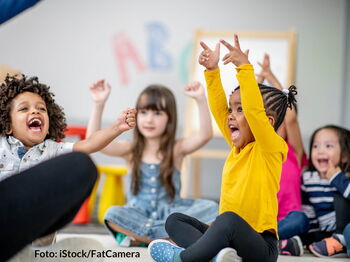 In Gangelt und Wegberg sind noch Kindergartenplätze zu vergeben. Foto: iStock/FatCamera